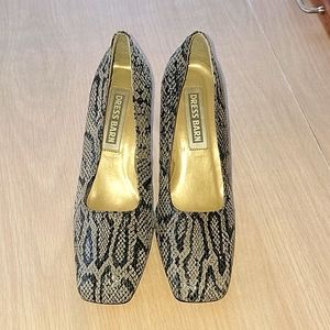 Dress barn pumps snake skin print. Size 9.5.